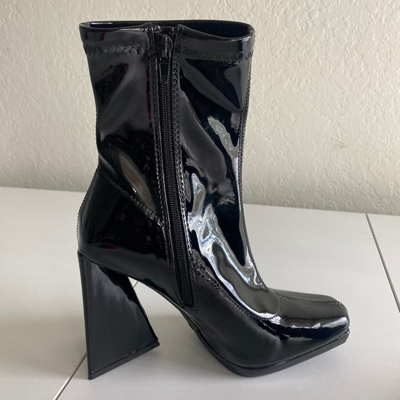 Anne Michelle Womens Glossy Heels Chunky Square Size 6 Ankle Zip Up Black NEW - Picture 3 of 10